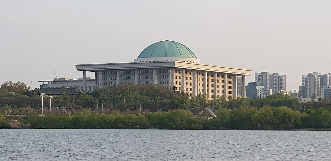 한강과 대한민국 국회의사당